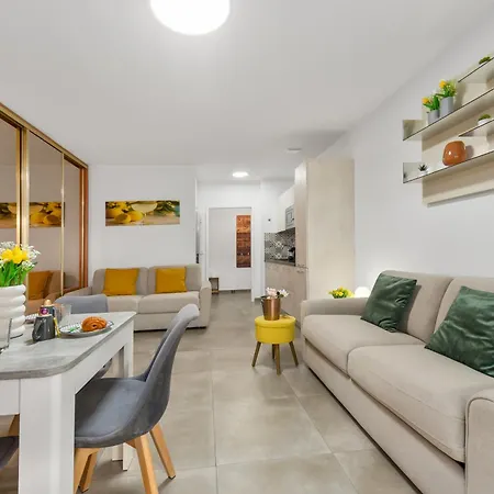 Victoria - Lumineux - Bord De - Centre 멍똥