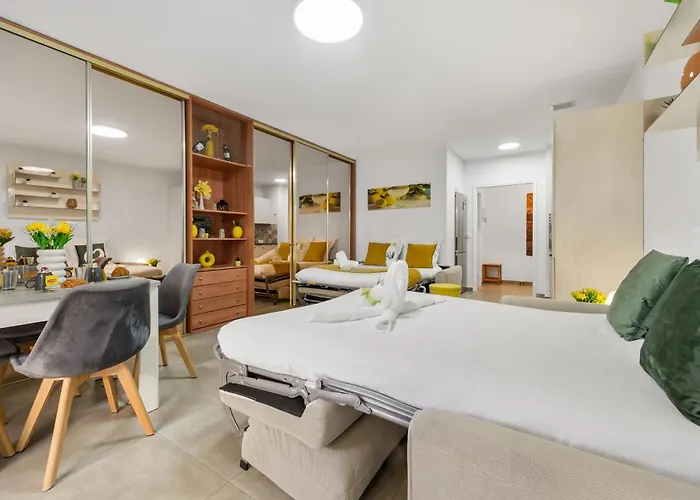 Victoria - Lumineux - Bord De - Centre 아파트 멍똥